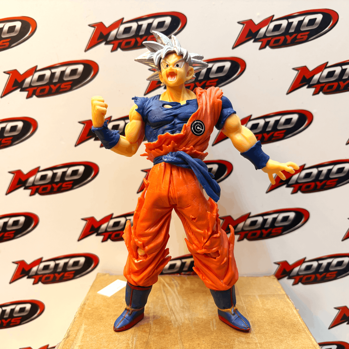 The Power of Divine Transcendence: Goku (Mastered Ultra Instinct) (Dragon Ball Super)