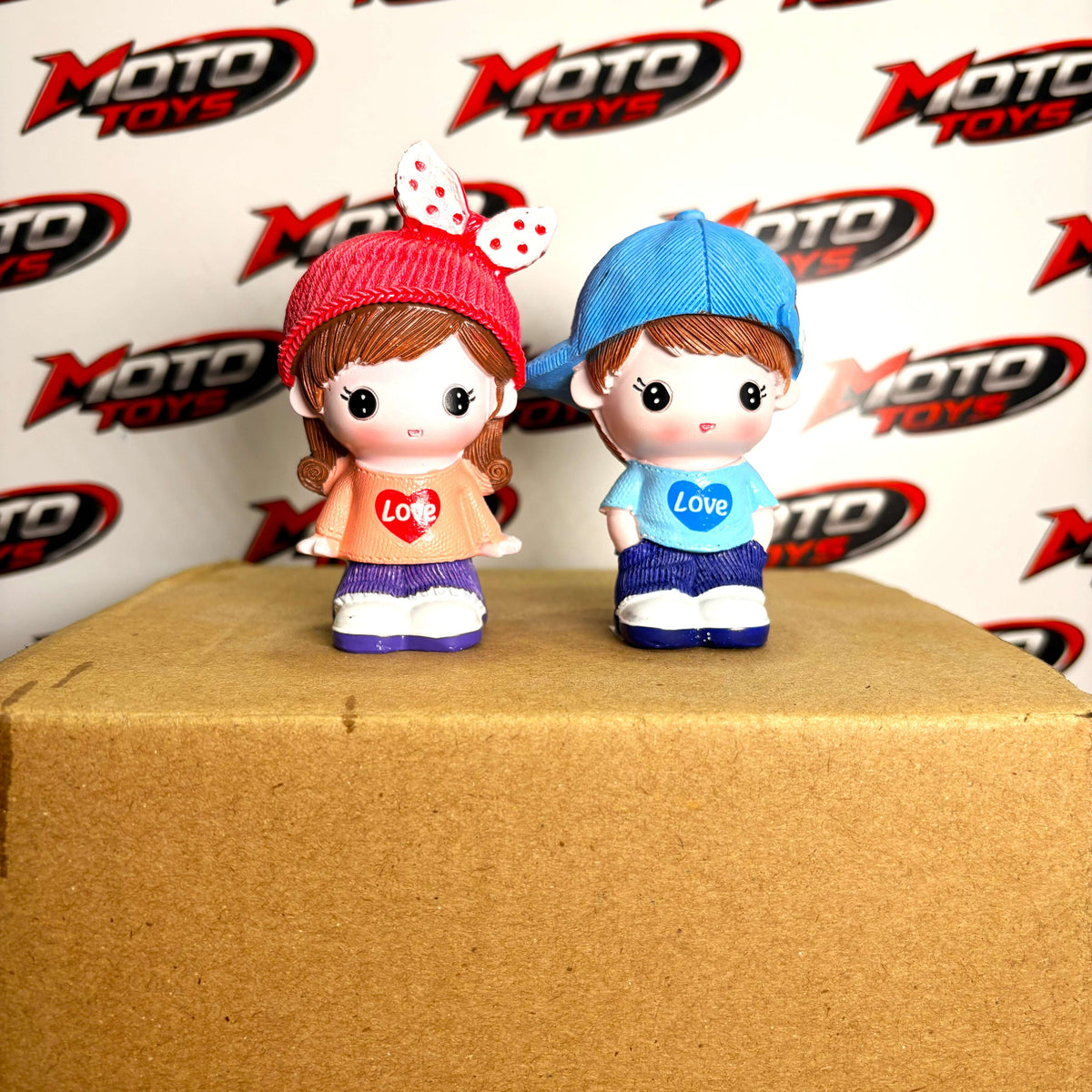 Cute Love Couple Mini Figurine Set