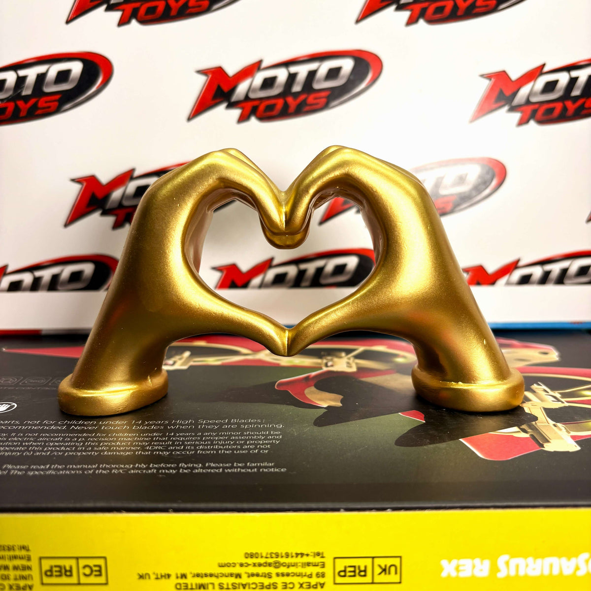 Heart Hands Decorative Sculpture