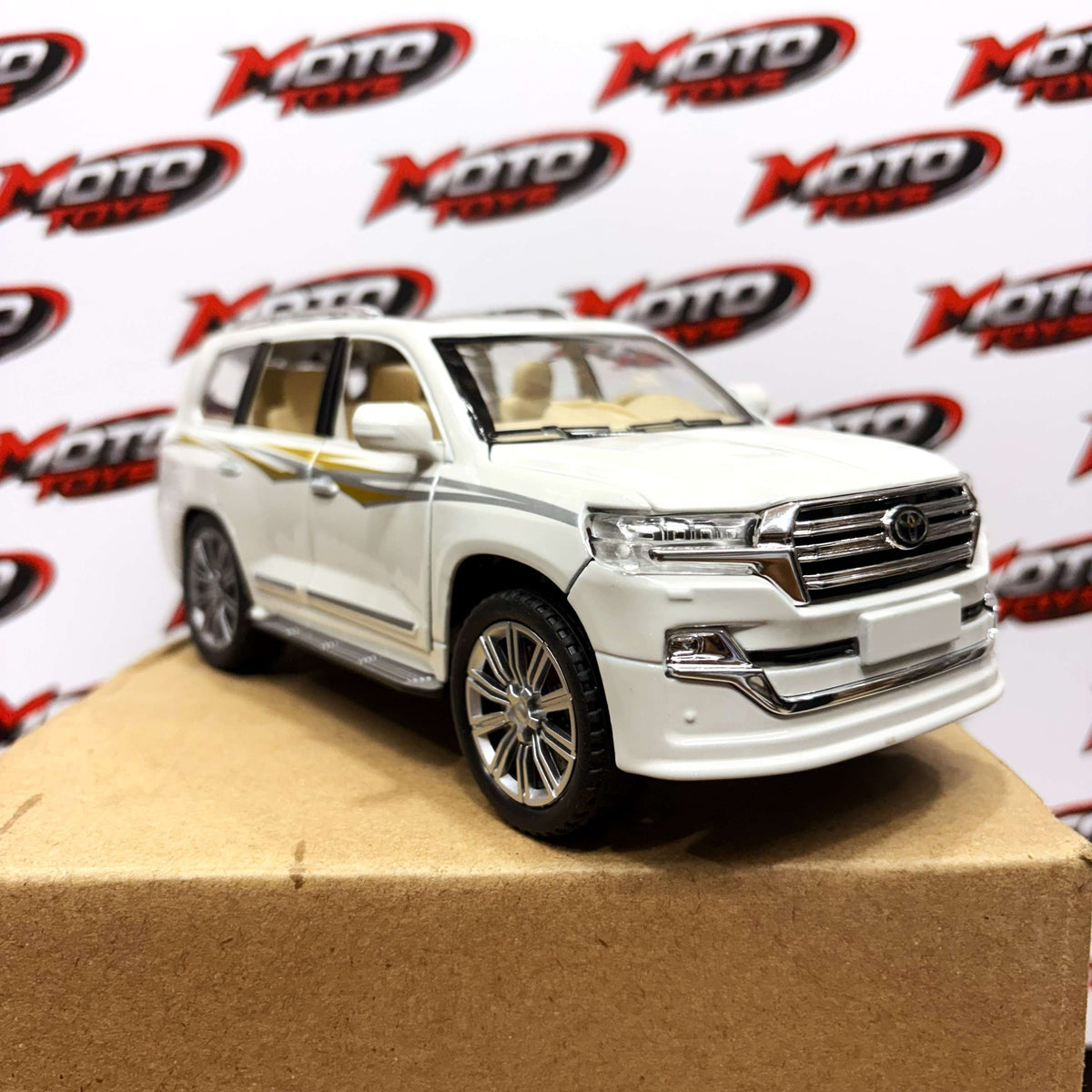 Toyota Land Cruiser LC200 Die-Cast SUV – Pearl White